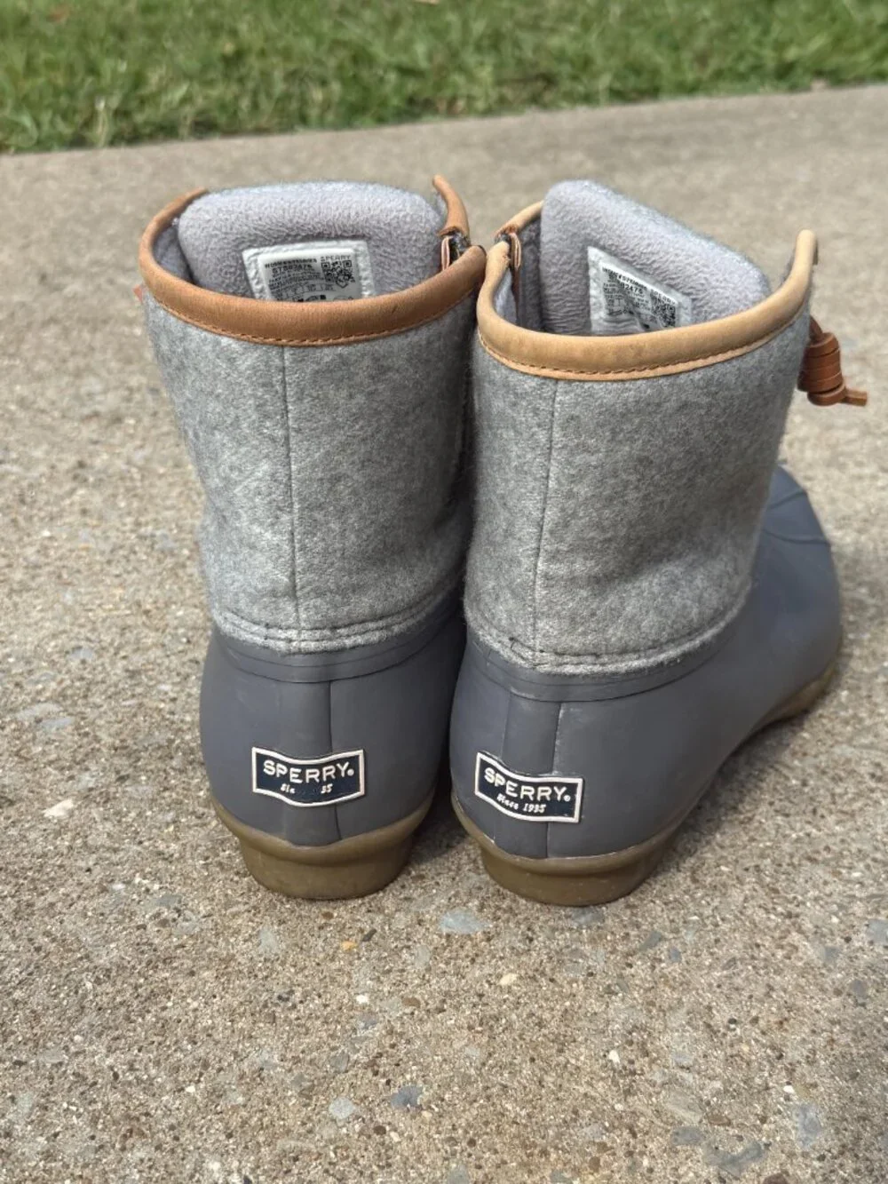 Sperry saltwater emboss